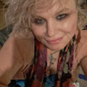 Meet your Posher, Sally